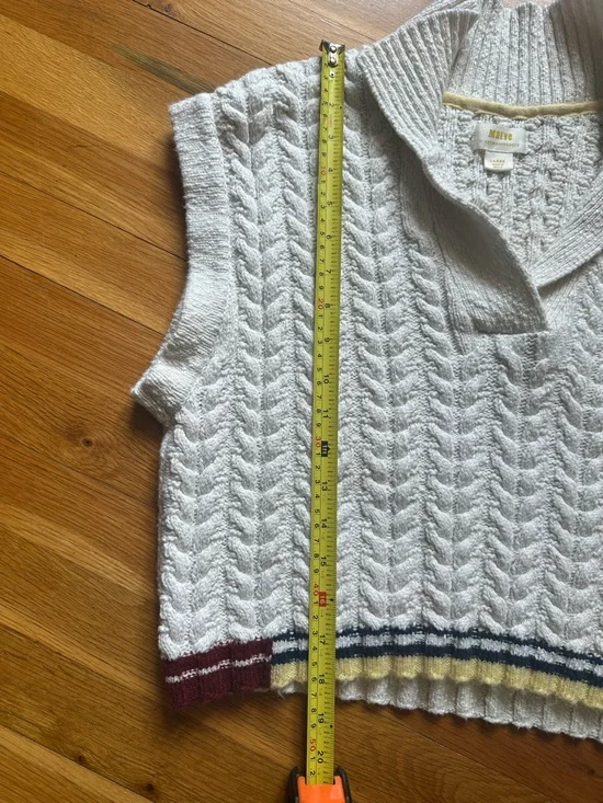 Anthropologie White Cable-Knit V-Neck Sweater Vest with Multicolor Stripe Hem - Picture 3 of 6
